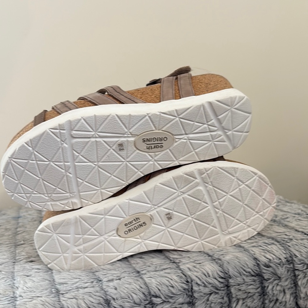 Earth Origins Tan Wedge Sandals with Ankle Strap - Picture 4 of 4